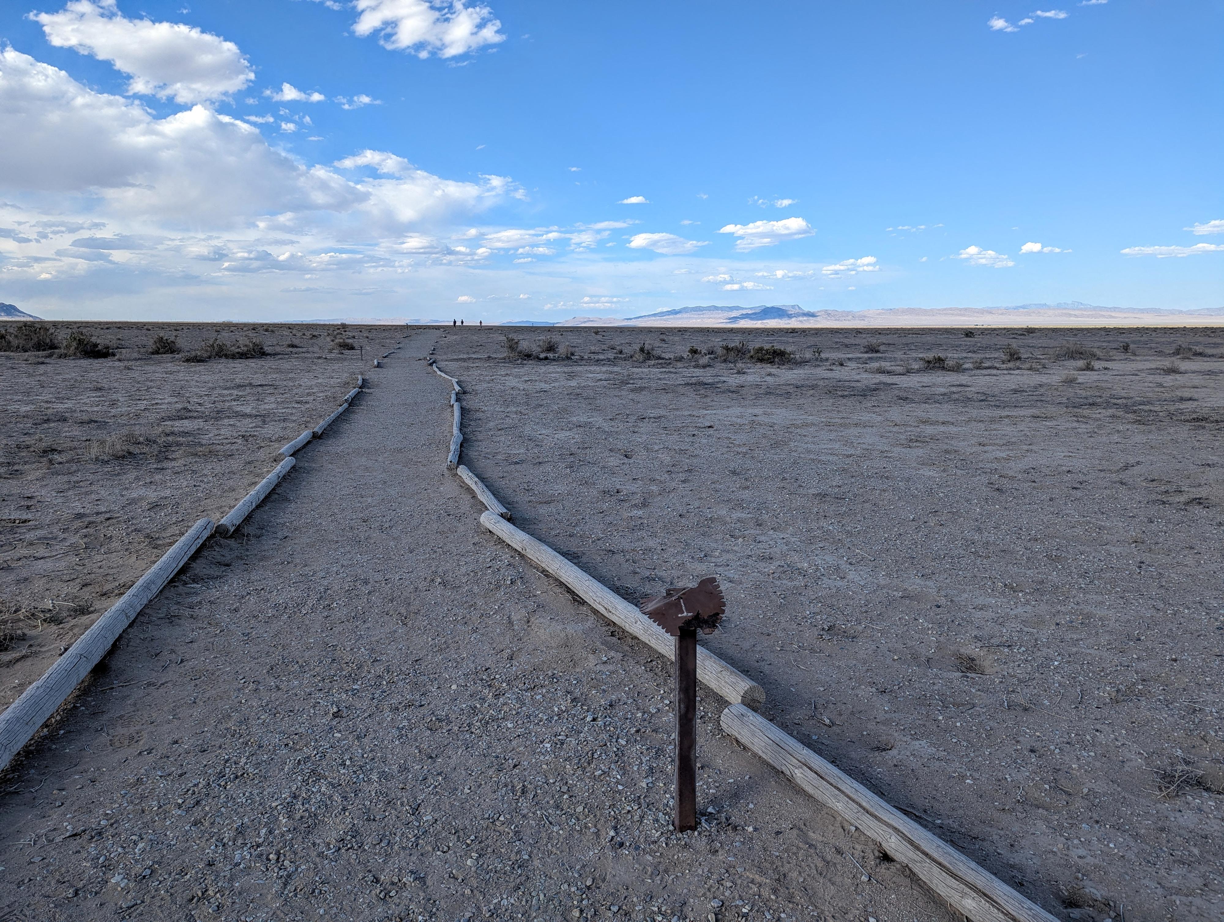 Vast flats from near the trailhead. 