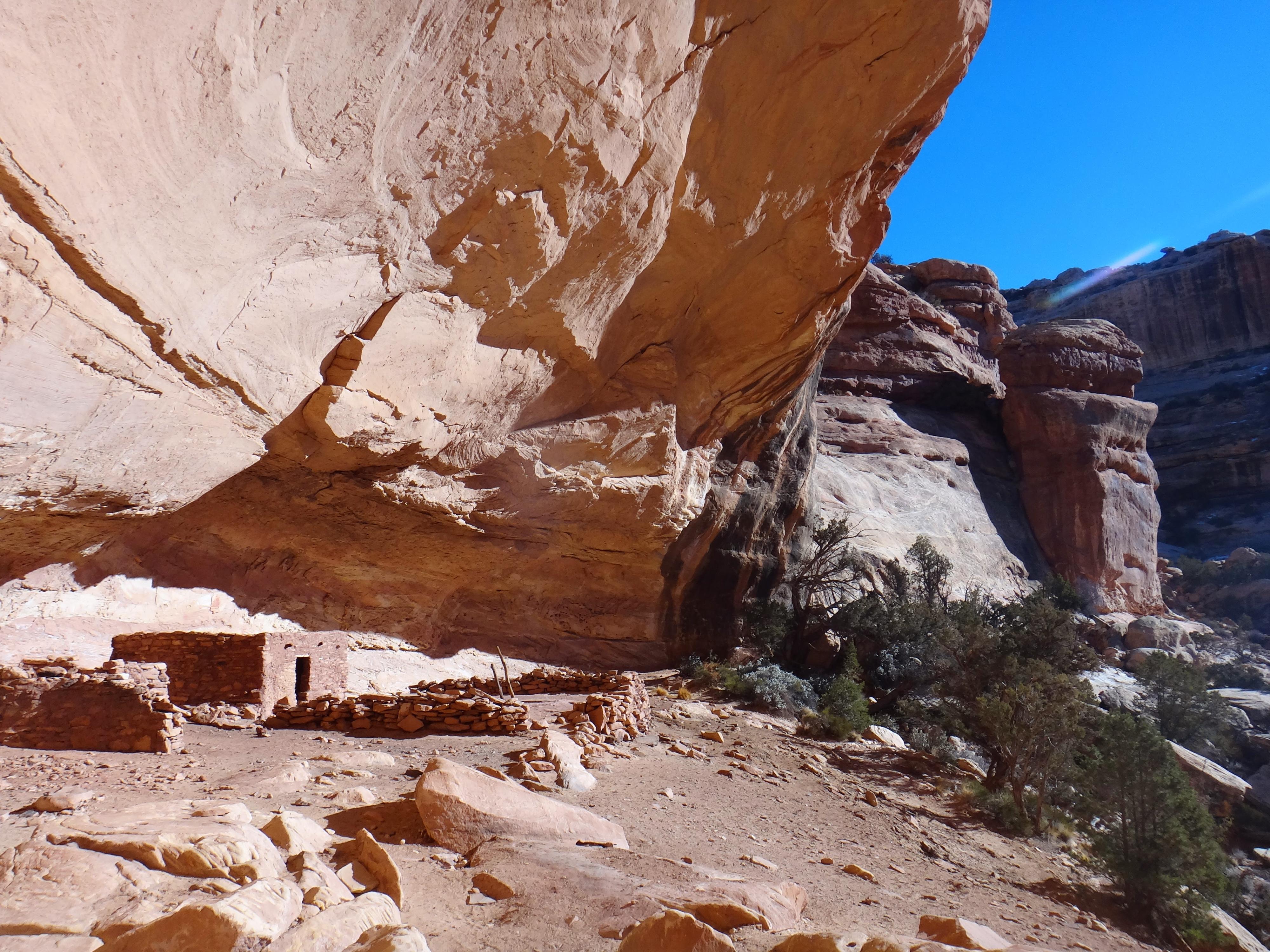 Perfect Kiva Ruin in Bullet Canyon