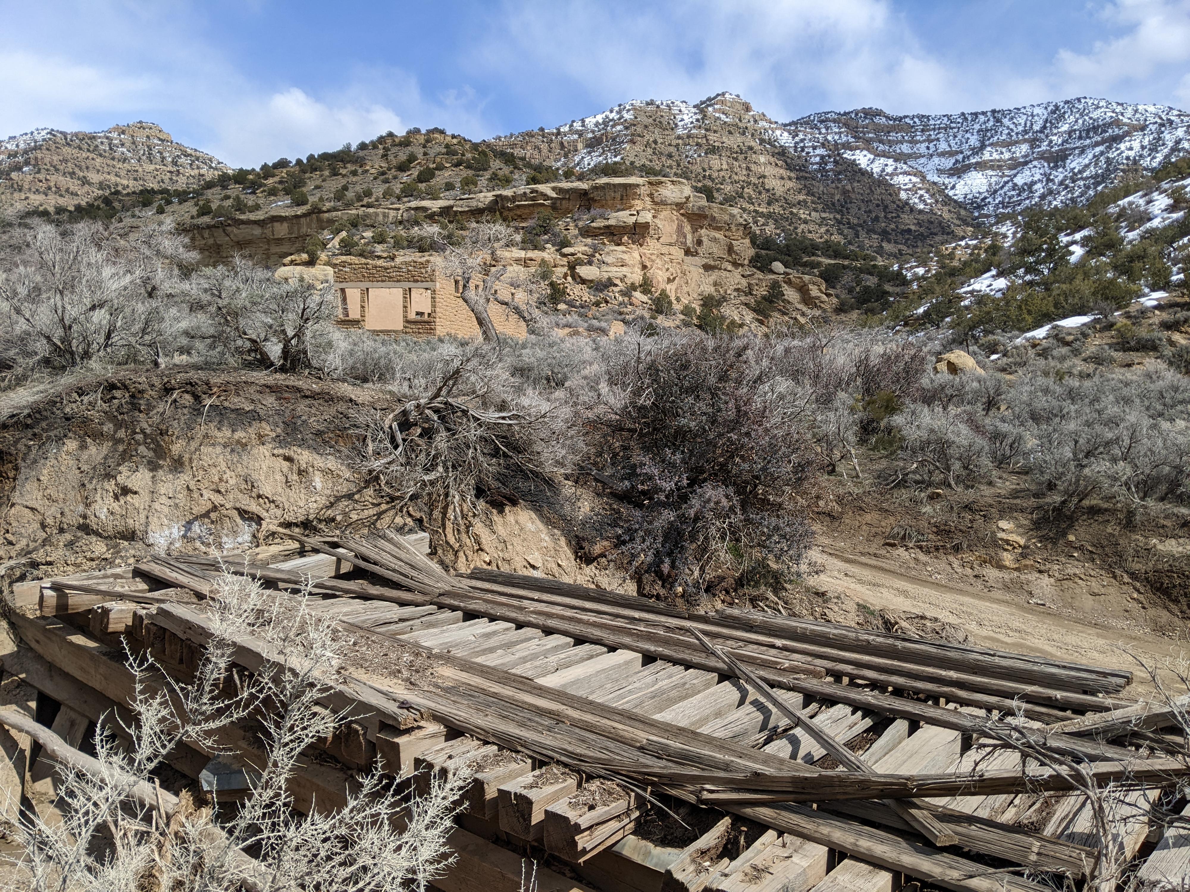 Roadside Attraction Sego Ghost Town - Thompson - Road Trip Ryan