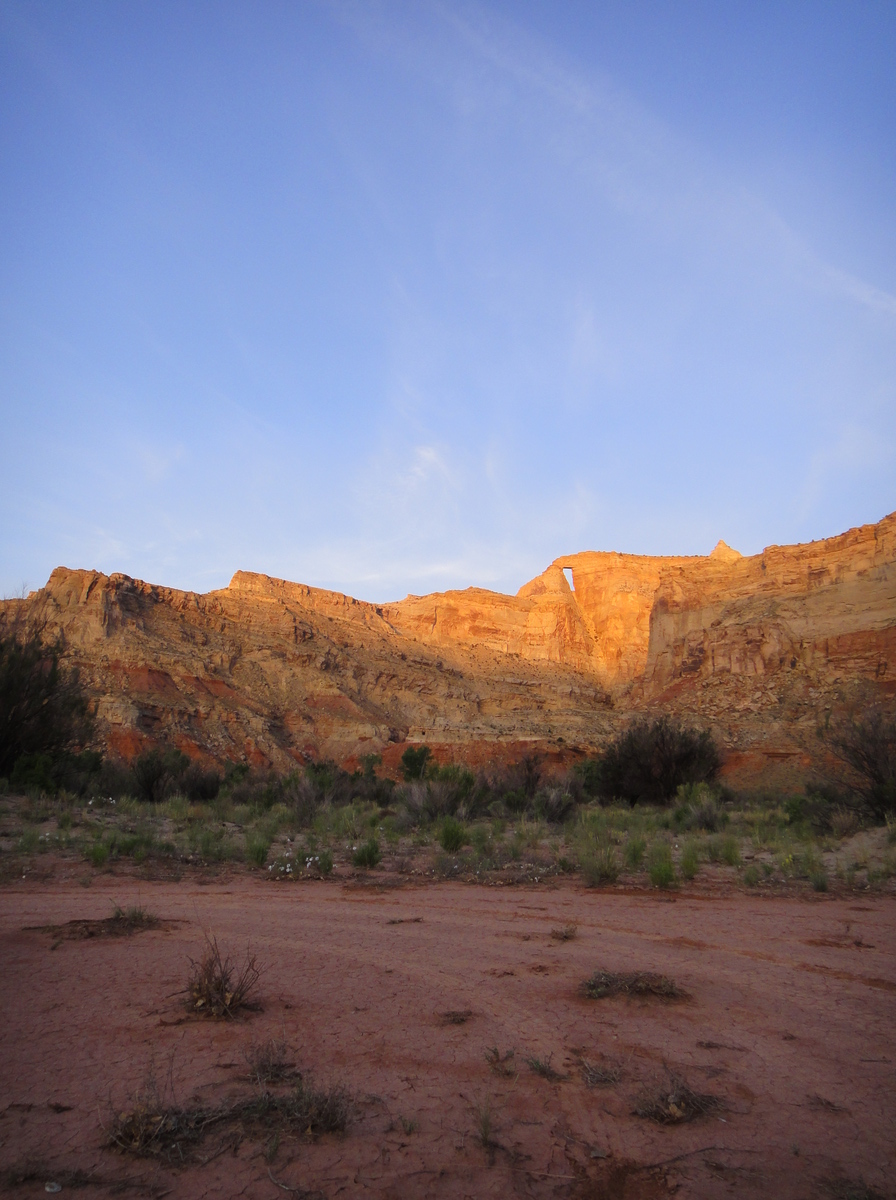 Hondoo Arch - Tomsich Butte - San Rafael Swell