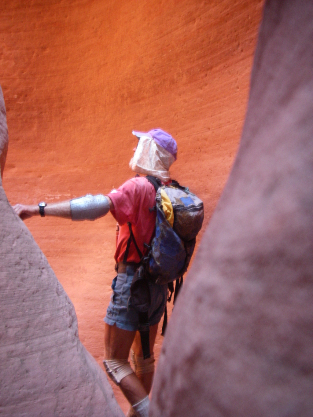 Great light Red Cave - Sand Cave
